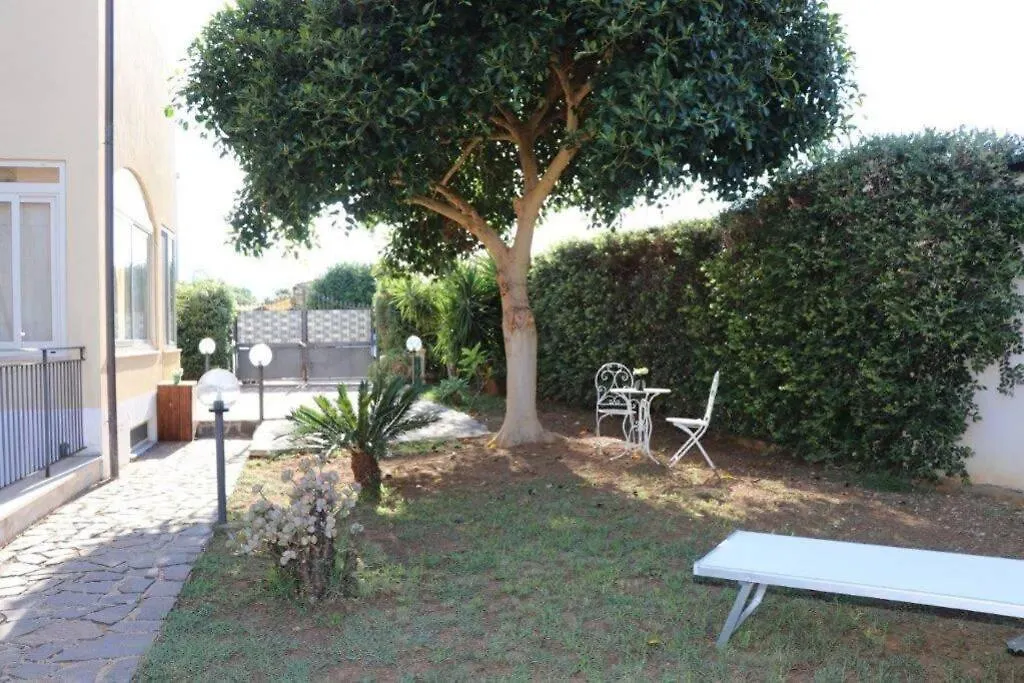 Villa Cavalluccio Marino Con Piscina Idromassaggio Carini 0*,  Italia