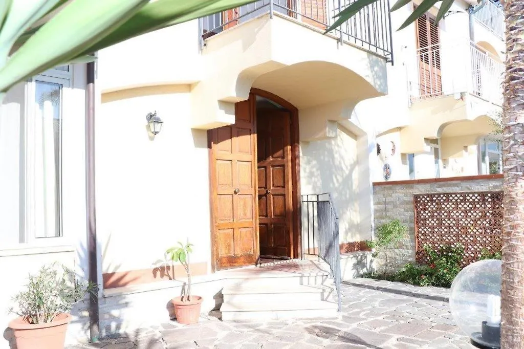 Villa Cavalluccio Marino Con Piscina Idromassaggio Carini 0*,  Italia