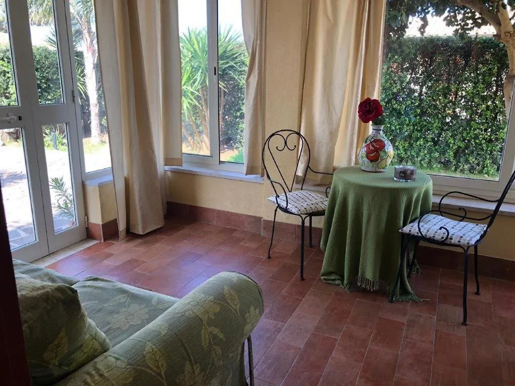 Villa Cavalluccio Marino Con Piscina Idromassaggio Carini Italia