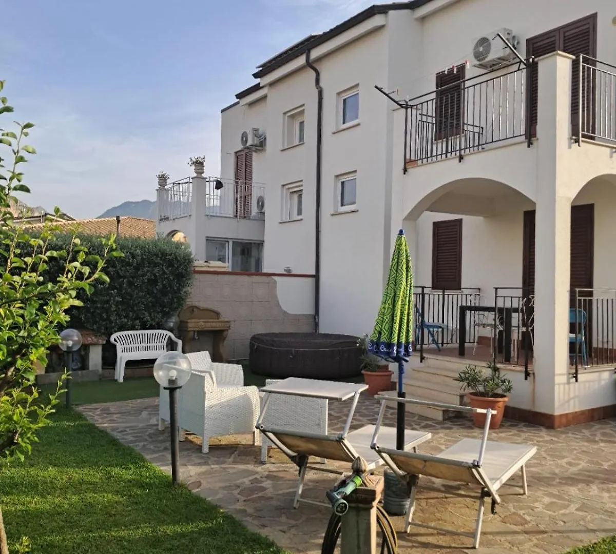Villa Cavalluccio Marino Con Piscina Idromassaggio Carini
